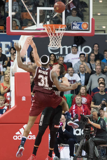 足球最令人 足球最令人