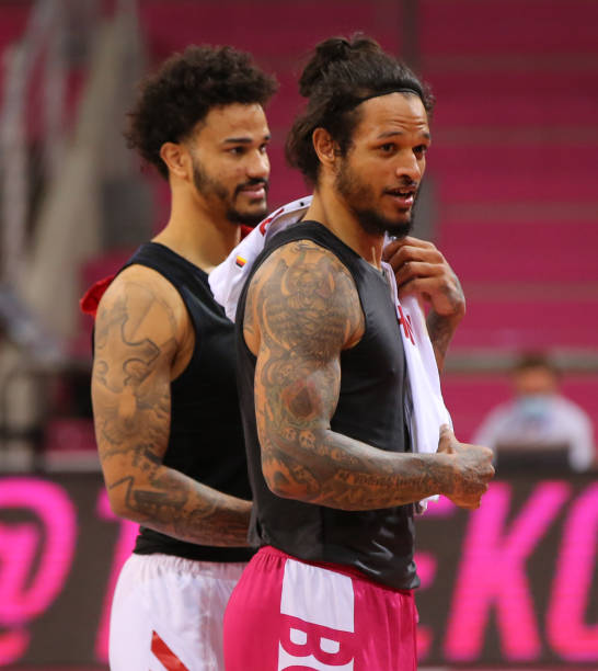 队反攻的高 队反攻的高