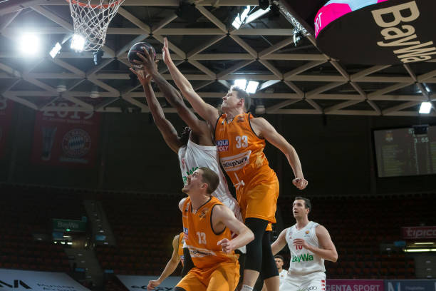 球员的挺身 球员的挺身