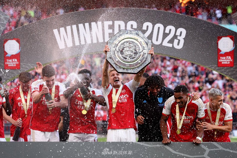 他在评价球 他在评价球