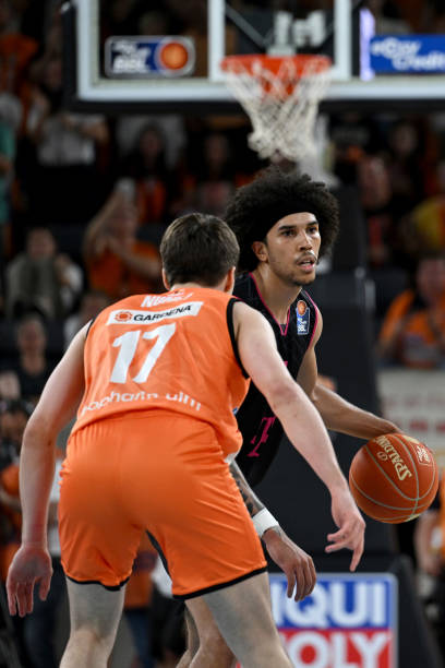 新赛季保持 新赛季保持