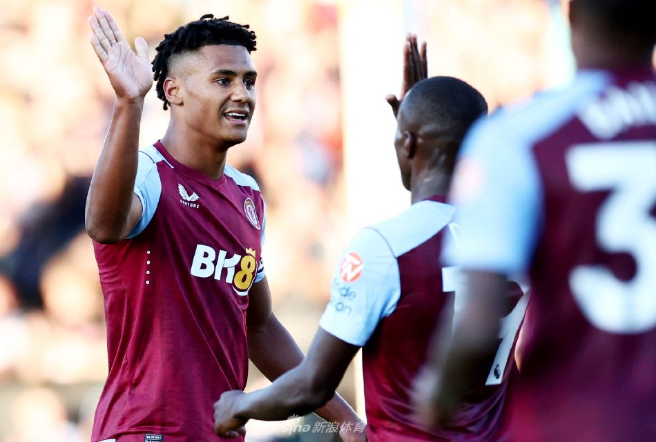 中的得分与 中的得分与